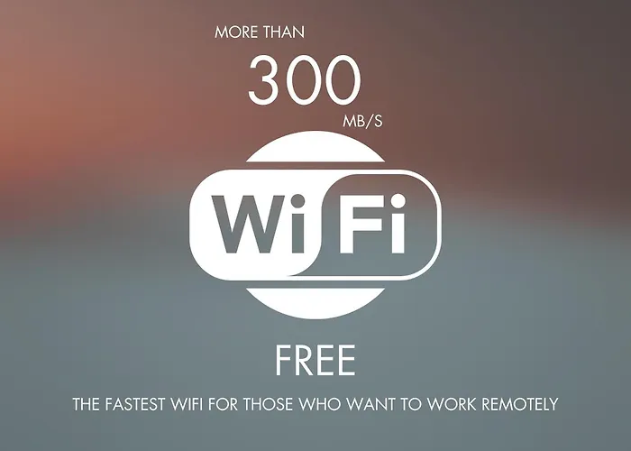 Vacation I La Plage, Luxury Villa, Private Heated Pool, Rooftop Hot Tub, Walking Distance To The Finest Beaches *